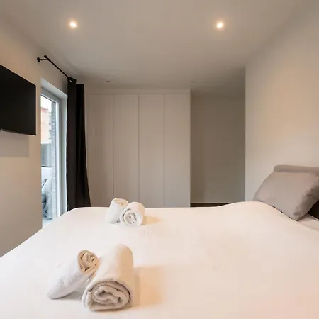 Apartment Beaufort 76 With Two Terraces By Interhome Appartement Blankenberge