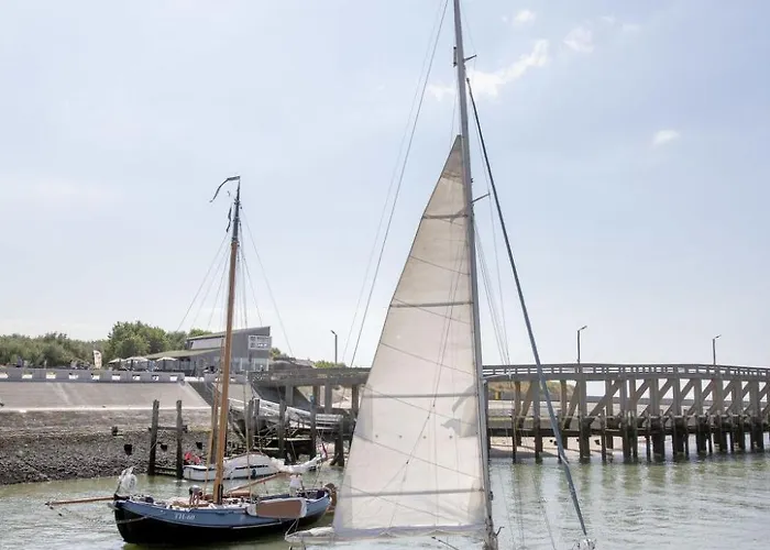 Apartment Beaufort 76 With Two Terraces By Interhome Blankenberge